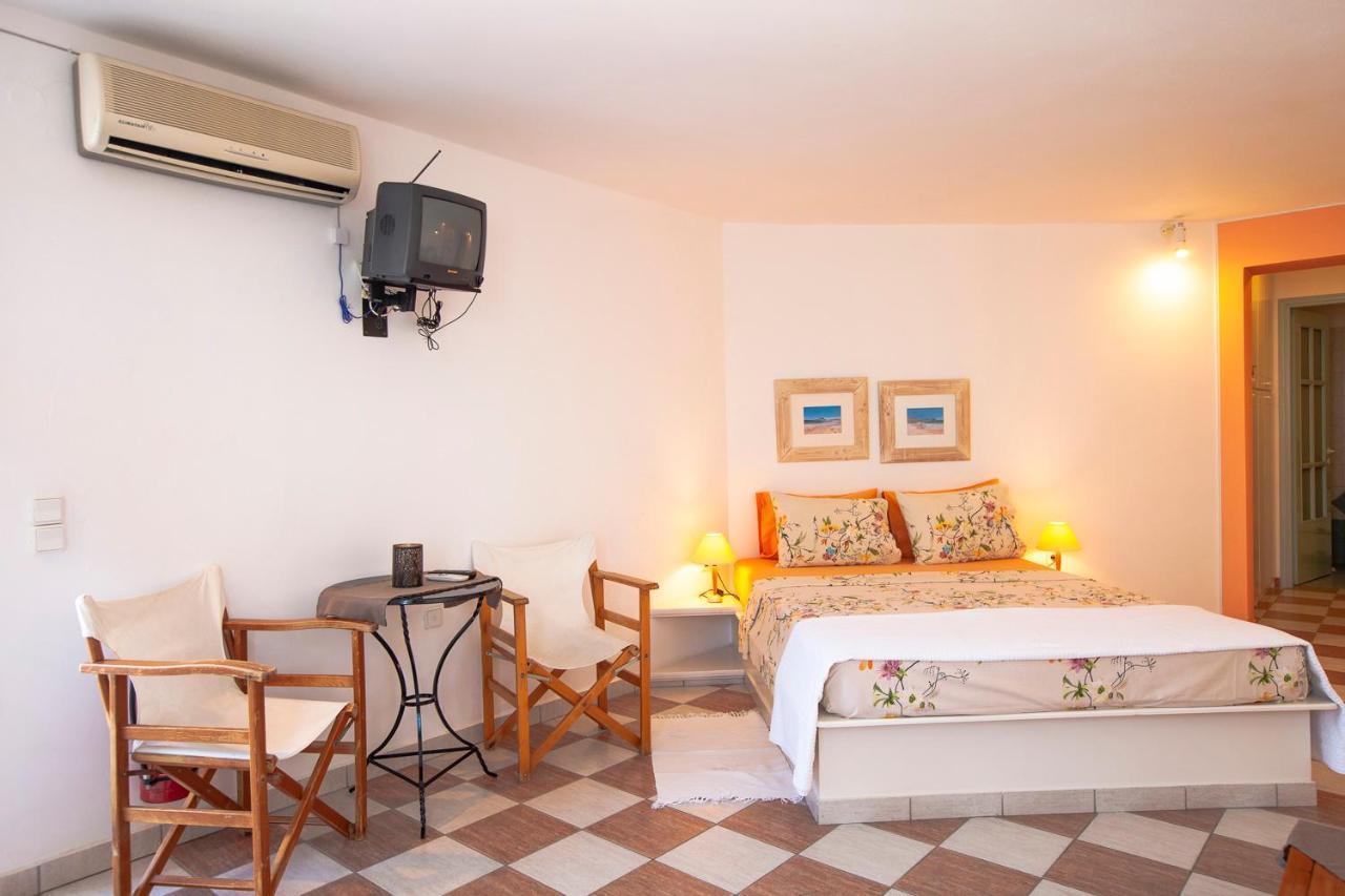 Emily'S Suites Adamantas  Dış mekan fotoğraf