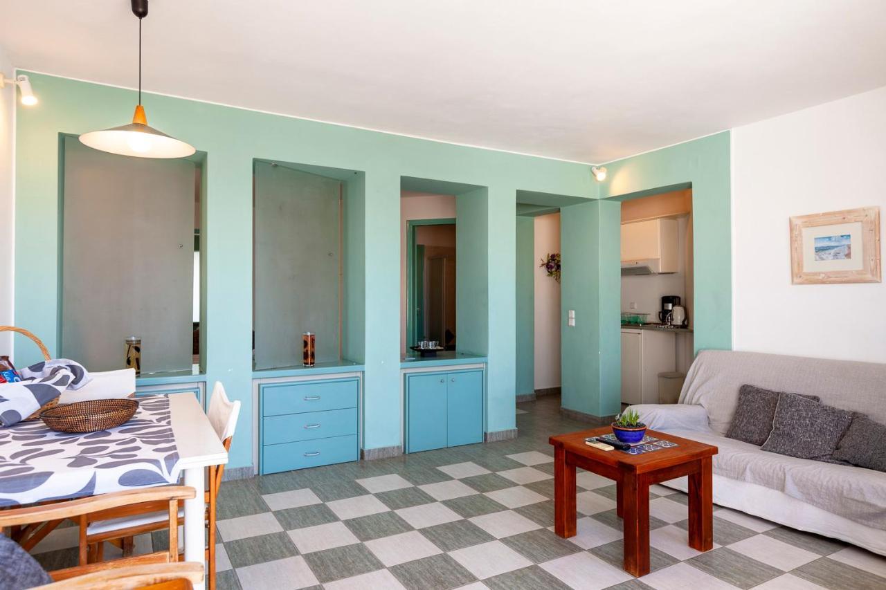 Emily'S Suites Adamantas  Dış mekan fotoğraf