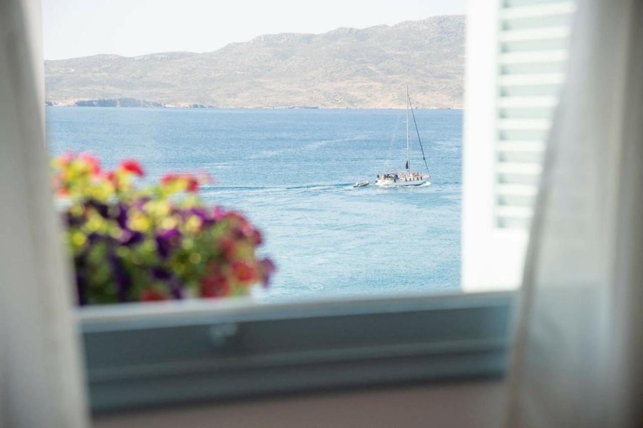 Emily'S Suites Adamantas  Dış mekan fotoğraf