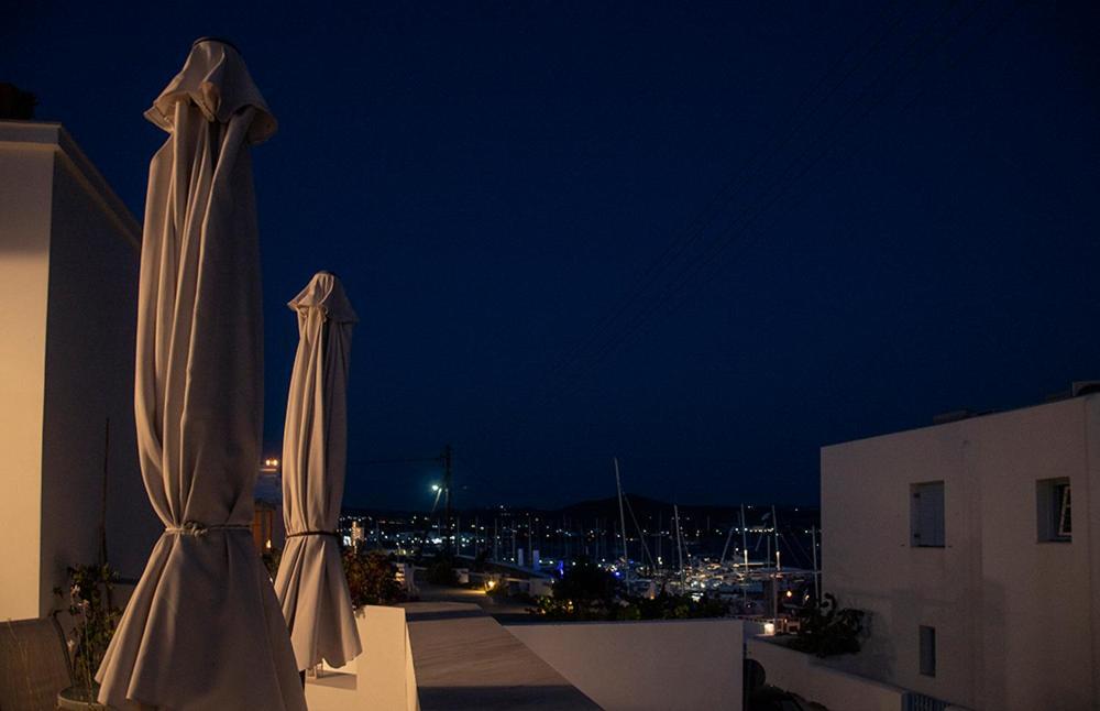 Emily'S Suites Adamantas  Dış mekan fotoğraf