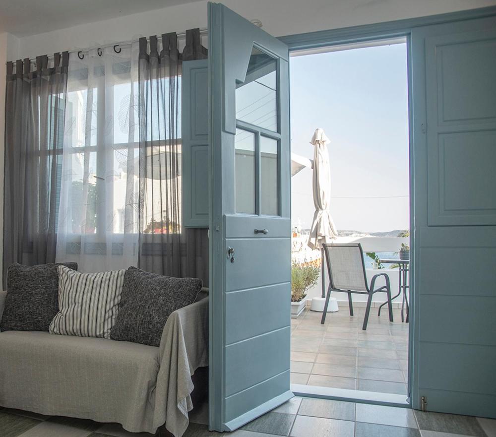 Emily'S Suites Adamantas  Dış mekan fotoğraf